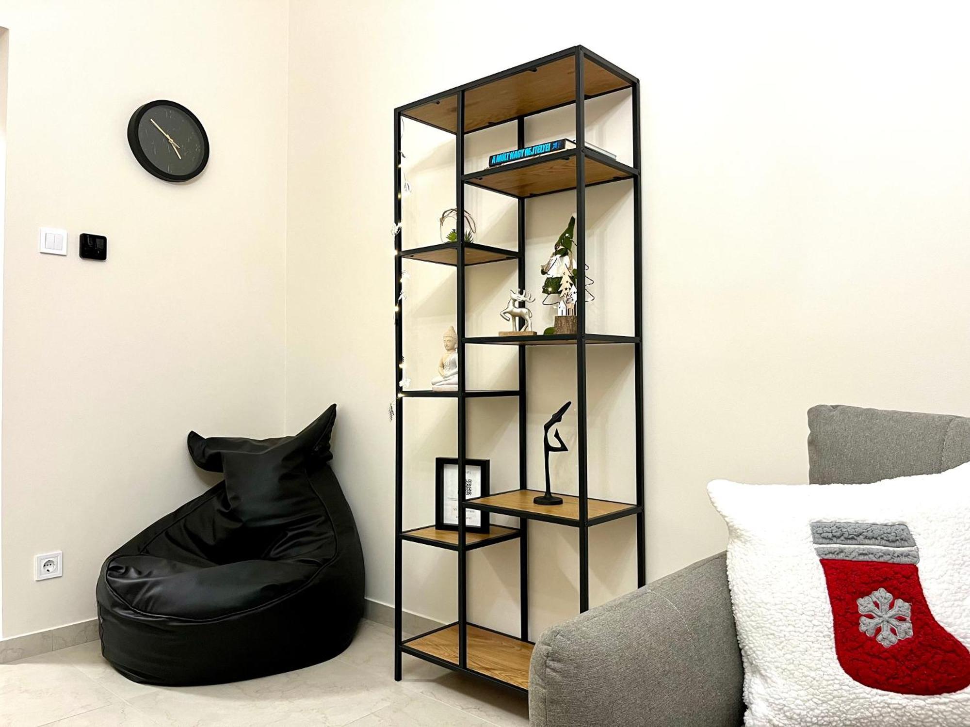 Voeroesmarty Apartmanhaz Makó Exteriér fotografie