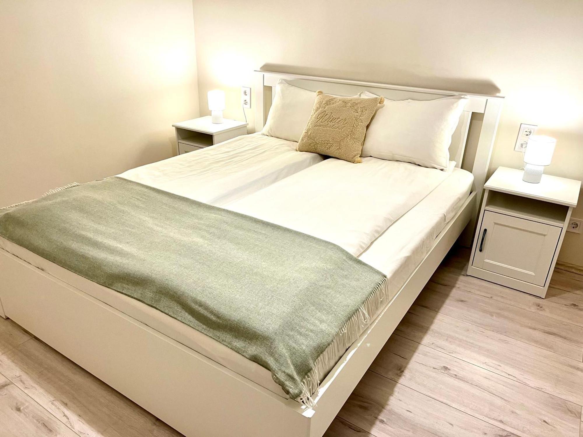 Voeroesmarty Apartmanhaz Makó Exteriér fotografie