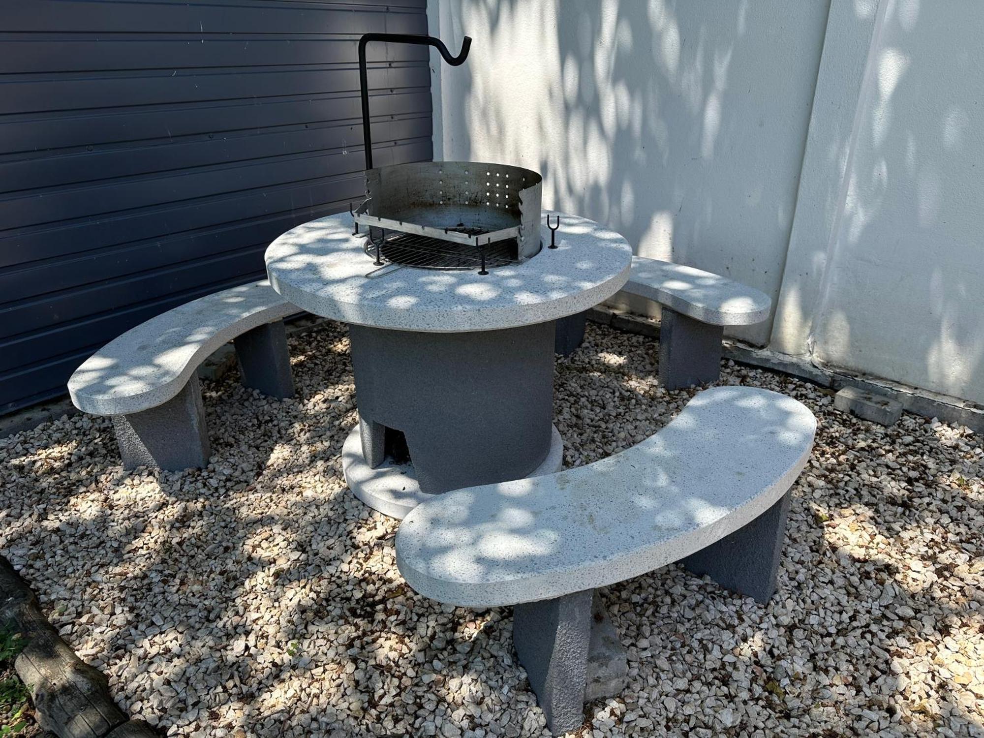 Voeroesmarty Apartmanhaz Makó Exteriér fotografie
