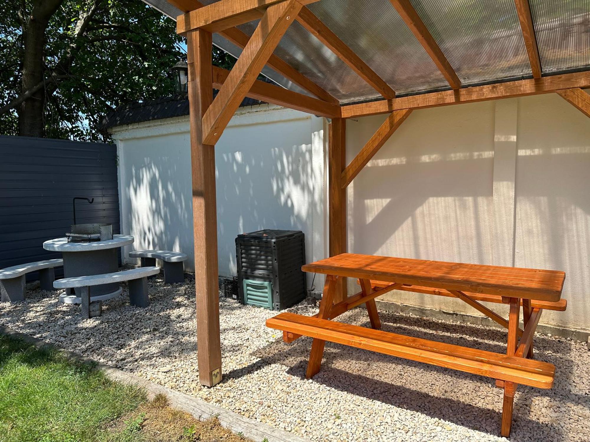 Voeroesmarty Apartmanhaz Makó Exteriér fotografie